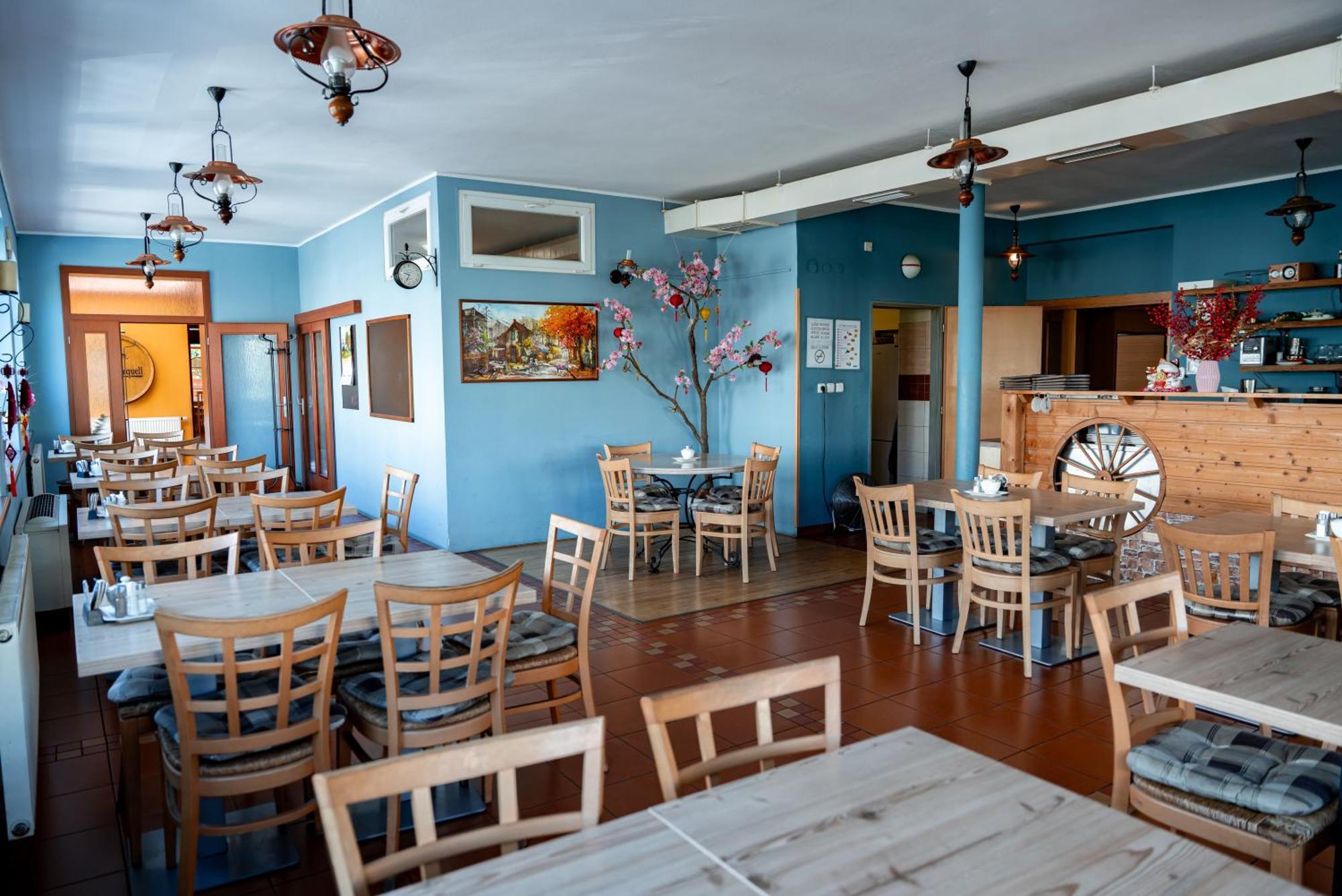 Hotel Cementar Hranice  Εξωτερικό φωτογραφία